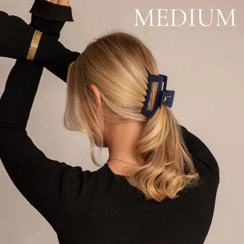 Midnattsbla-Medium-1.jpg