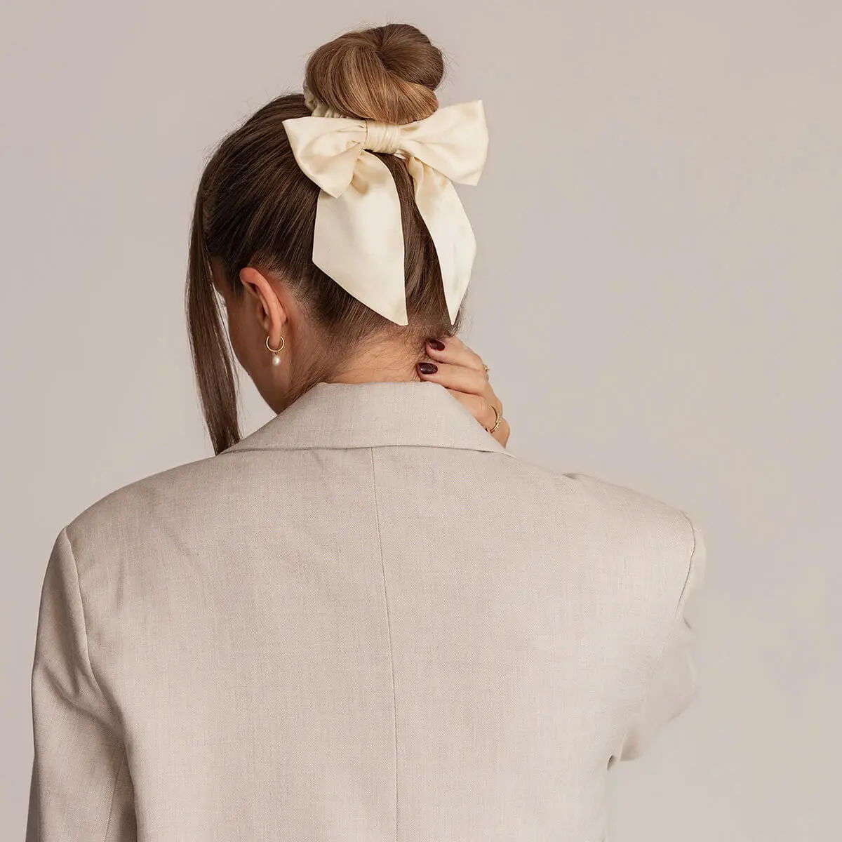 Rosett-scrunchie-champagne-1
