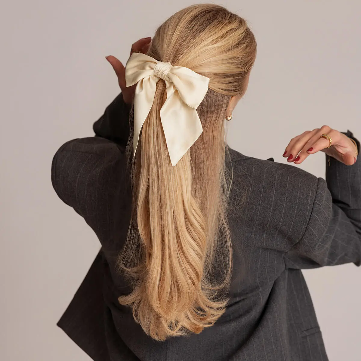 Rosett-scrunchie-champagne-4