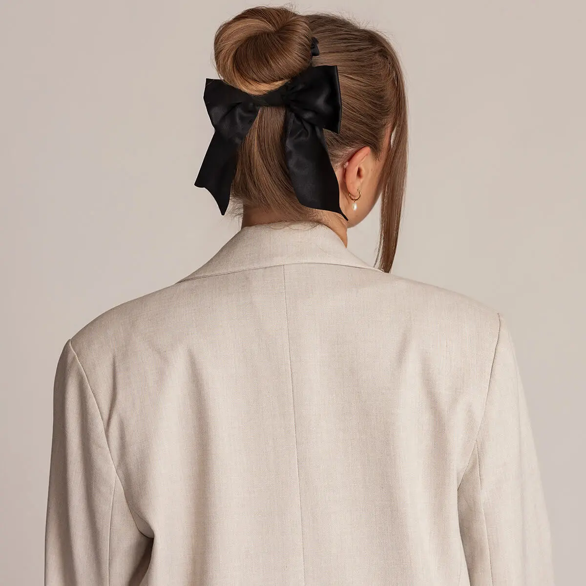 Rosett-scrunchie-svart-2